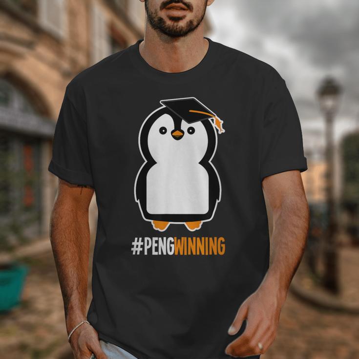 Penguin Graduation For Grads Hashtag Pengwinning Unisex T-Shirt