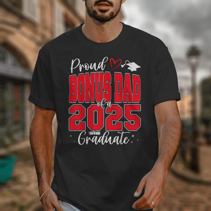 Proud Bonus Dad Of a Class Of 2025 Graduate Graduation Unisex T-Shirt