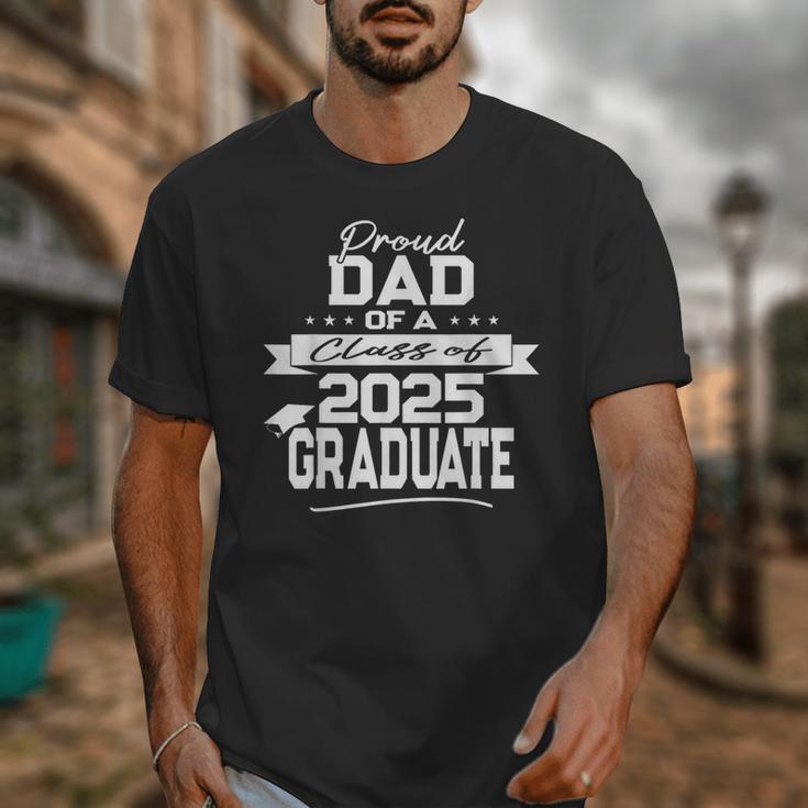 Proud Dad Class Of 2025 Graduate Graduation Ceremony Unisex T-Shirt