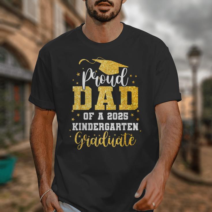 Proud Dad Of A Class 2025 Kindergarten Graduate Graduation Unisex T-Shirt