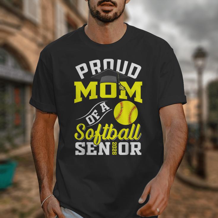 Proud Mom Of a Softball Senior Class Of 2026 Graduation Unisex T-Shirt
