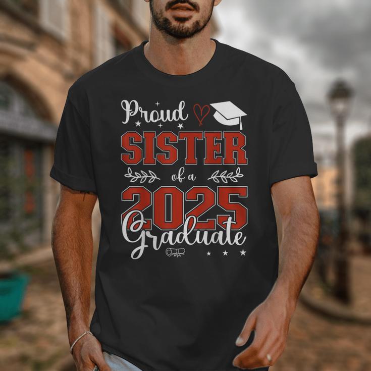 Proud Sister Of a Class Of 2025 Graduate For Graduation Unisex T-Shirt