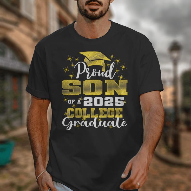 Proud Son Of 2025 College Graduate Family 24 Graduation Unisex T-Shirt