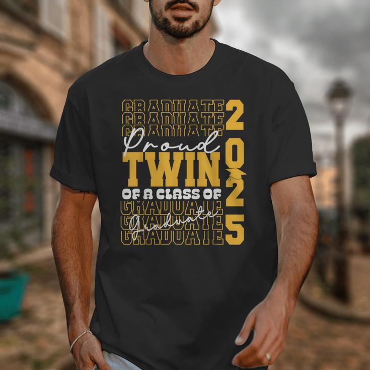 Proud Twin Of a 2025 Graduate Grad Prom Graduation Squad 25 Unisex T-Shirt