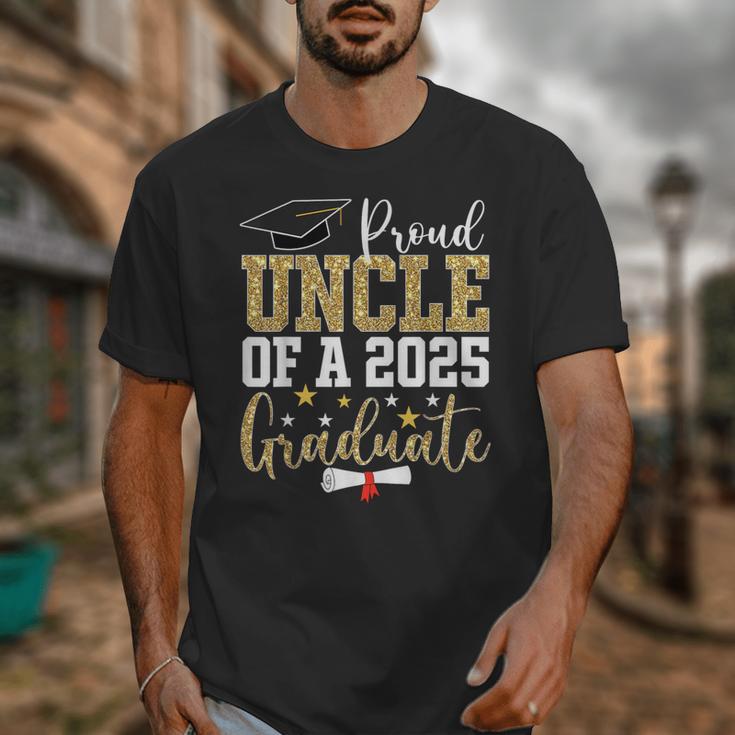 Proud Uncle Of A 2025 Graduate Uncle Graduation 2025 Unisex T-Shirt