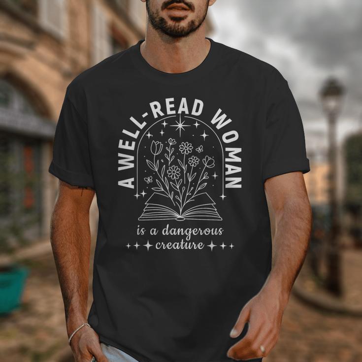 A Well Read Woman Book Lover Literary Quote Unisex T-Shirt