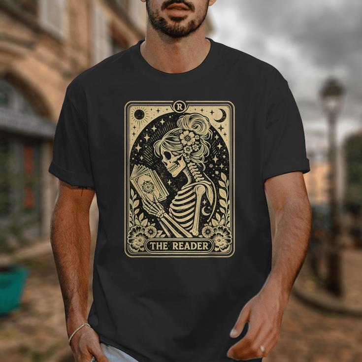The Reader Tarot Card Book Lover Skeleton Reading Book Unisex T-Shirt