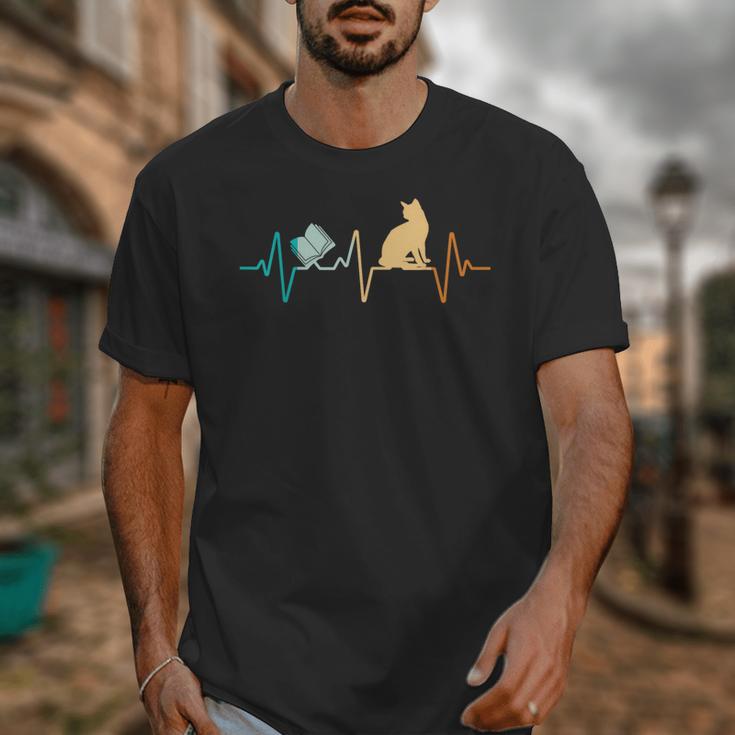 Reading Cat Heartbeat Book & Cat Lover Unisex T-Shirt Reading Cat Heartbeat Book & Cat Lover Unisex T-Shirt