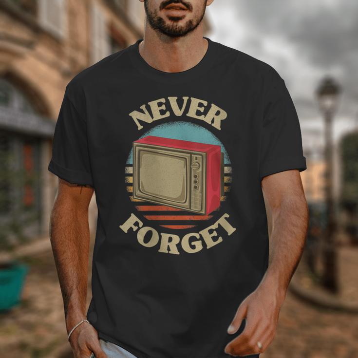 Retro TV Never Forget Nostalgia Vintage Unisex T-Shirt