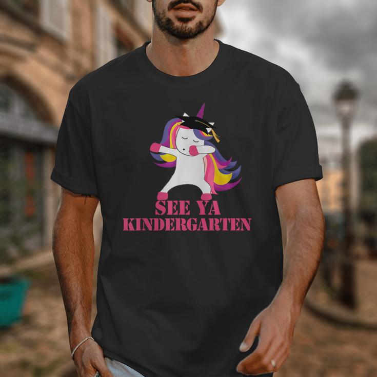See Ya Kindergarten DABBING Unicorn Graduation Meme Unisex T-Shirt
