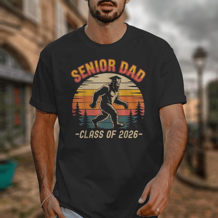 Senior Dad Class Of 2026 Bigfoot Vintage Graduation Unisex T-Shirt