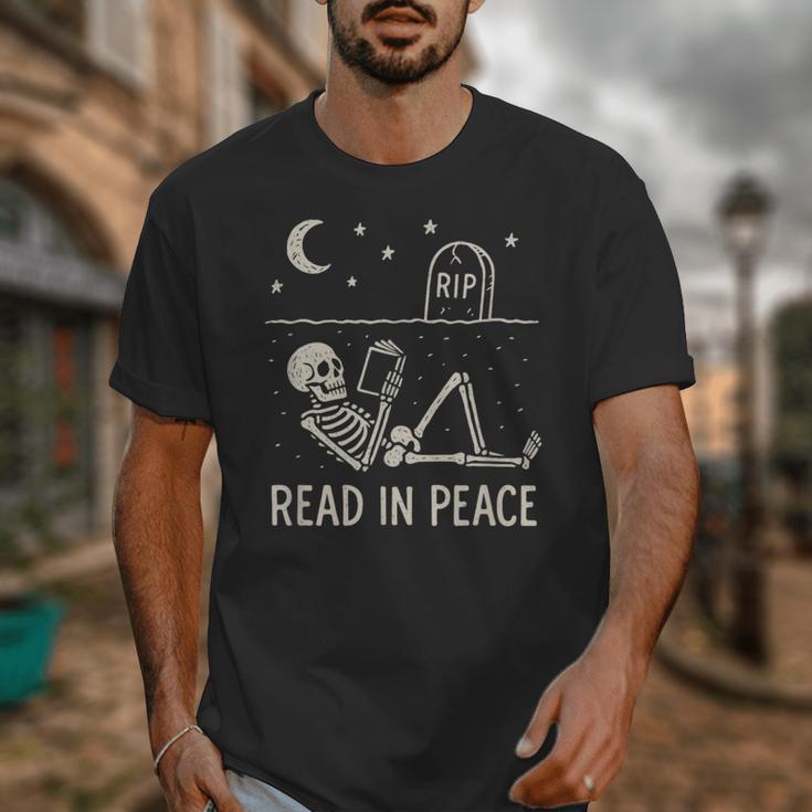 Skeleton Read In Peace Halloween Book Graphic Bookish Unisex T-Shirt