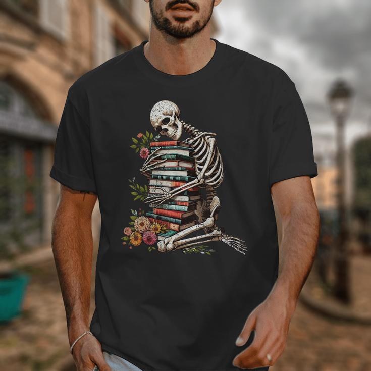 Skeleton Reading Book Halloween Bookworm Bibliophile Reader Unisex T-Shirt Skeleton Reading Book Halloween Bookworm Bibliophile Reader Unisex T-Shirt