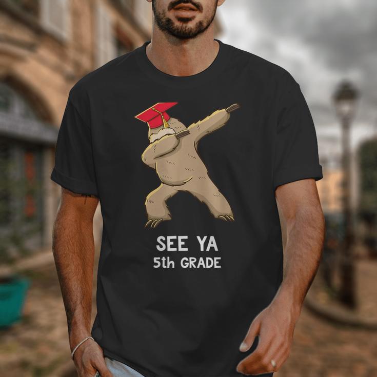 Sloth Dabbing 5th Grade Graduation Shirt Fifth Grade Grad Unisex T-Shirt
