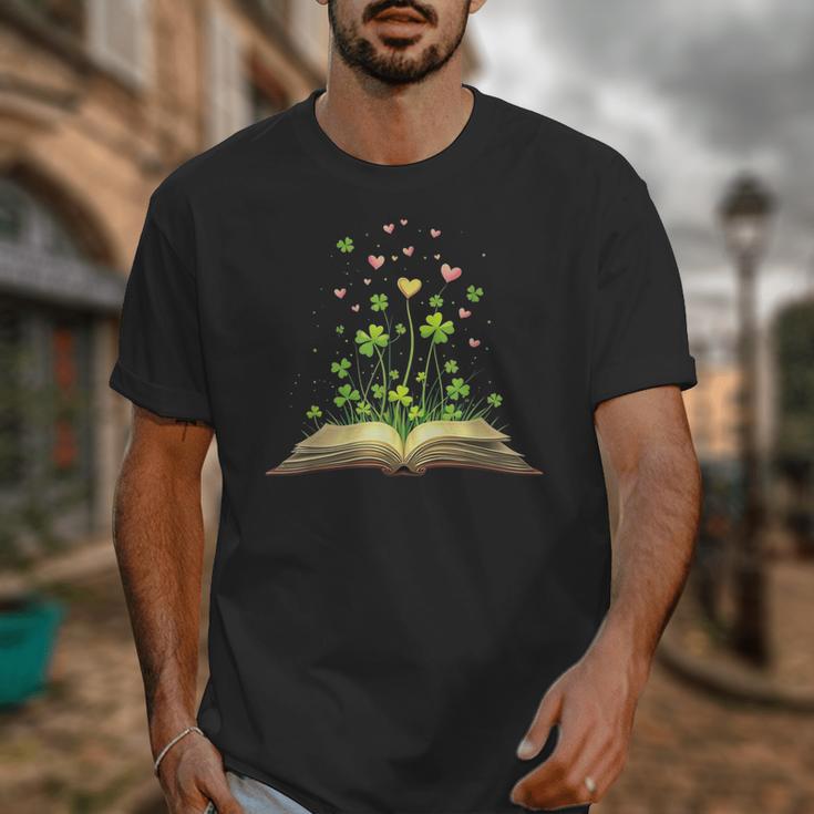 St Patricks Day Book Lover Librarian Core Shamrock Author Unisex T-Shirt