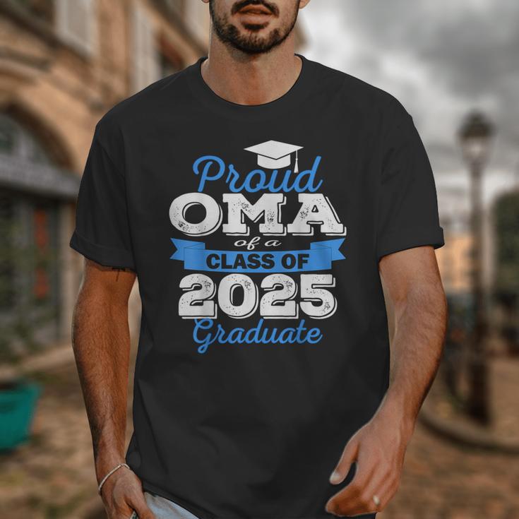 Super Proud OMA Of 2025 Graduate Senior Graduation Family Unisex T-Shirt