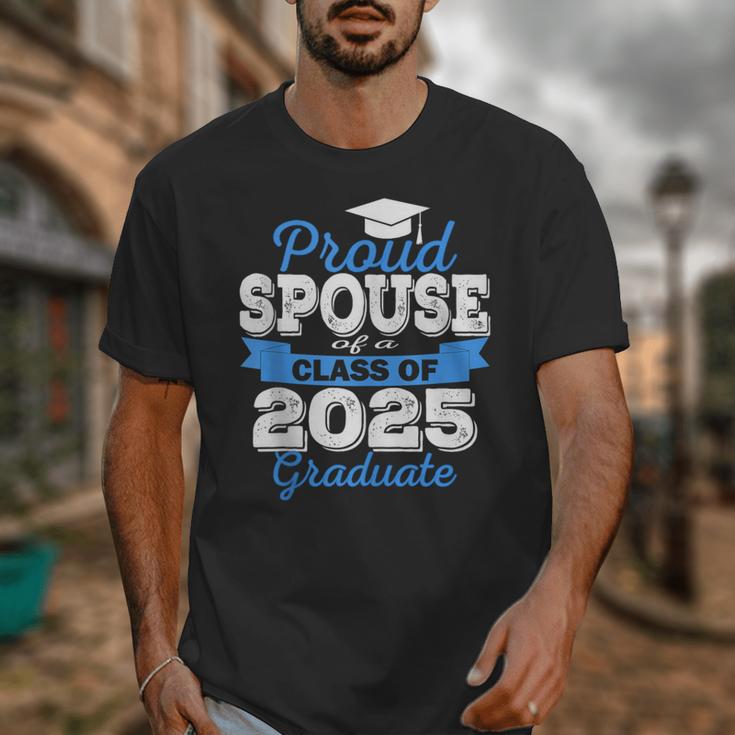Super Proud Spouse Of 2025 Graduate Senior Graduation Family Unisex T-Shirt