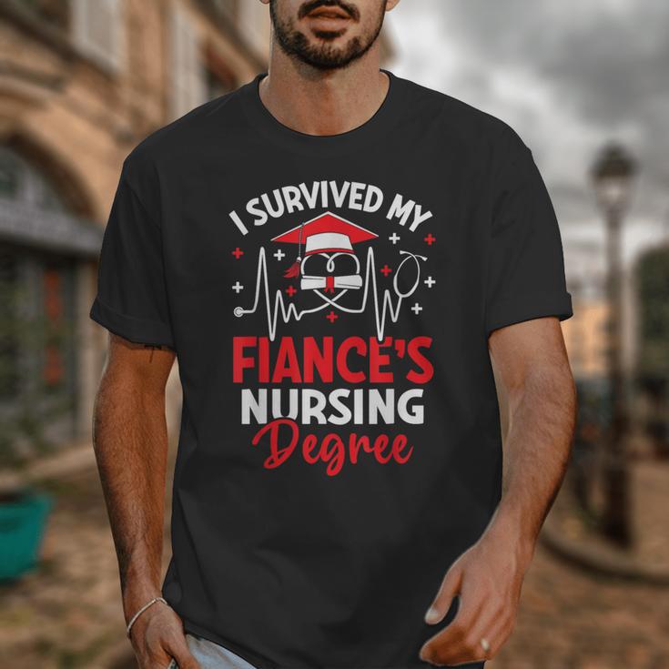 i Survived My Fiance's Nursing Degree Graduation Gifts Unisex T-Shirt