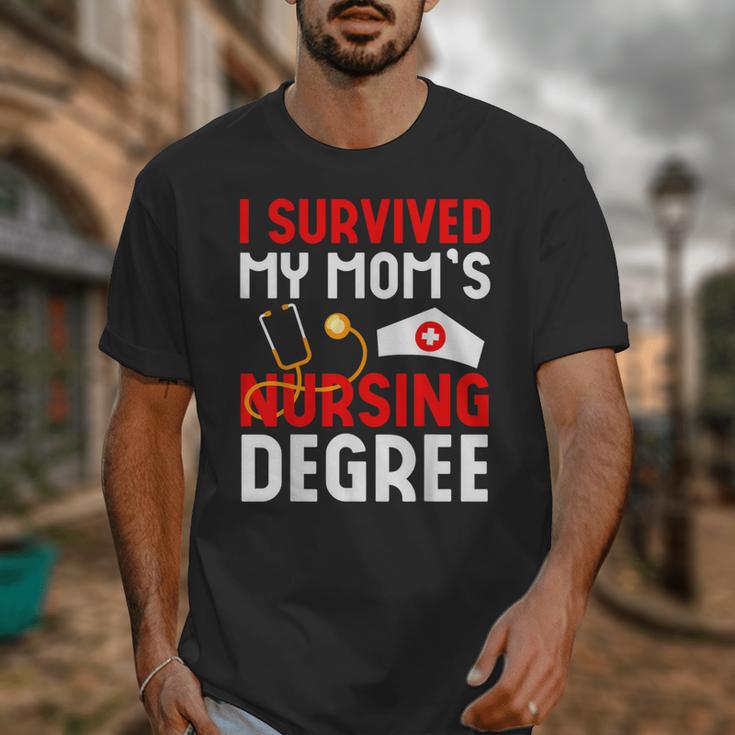 I Survived My Mom's Nursing Degree Graduation Day 2026 Unisex T-Shirt