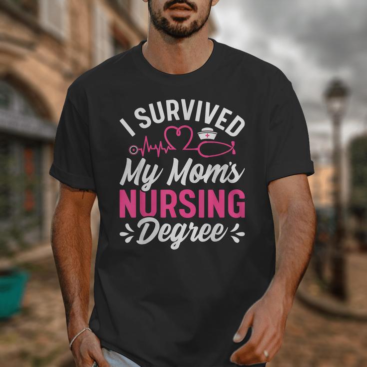 I Survived My Mom's Nursing Degree Nurse Graduation Unisex T-Shirt