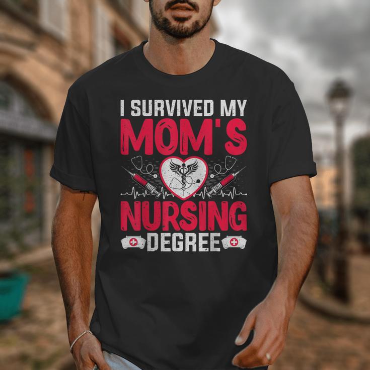 I Survived My Mom’s Nursing Degree Nurse Nursing Graduation Unisex T-Shirt