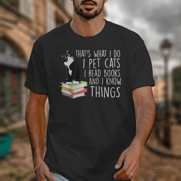 That's What I Do I Pet Cat I Read Books Tuxedo Cat Bookworm Unisex T-Shirt