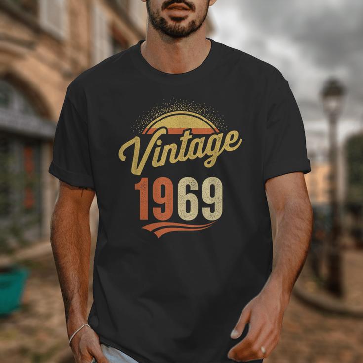 Vintage 1969 Retro Era Badge For Nostalgia Fans Unisex T-Shirt