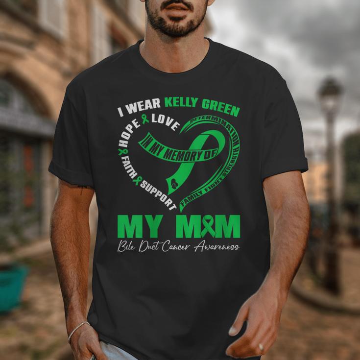 I Wear Kelly Green In My Memory Of My Mom Bile Duct Cancer Unisex T-Shirt
