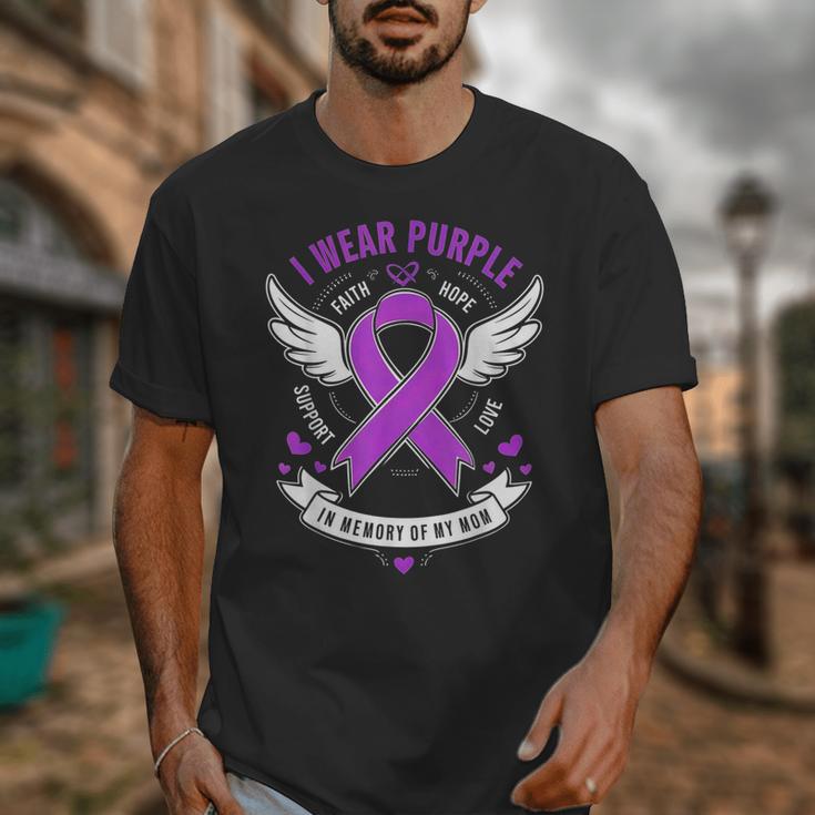 I Wear Purple In Memory Of My Mom Alzheimers Awarenesss Unisex T-Shirt