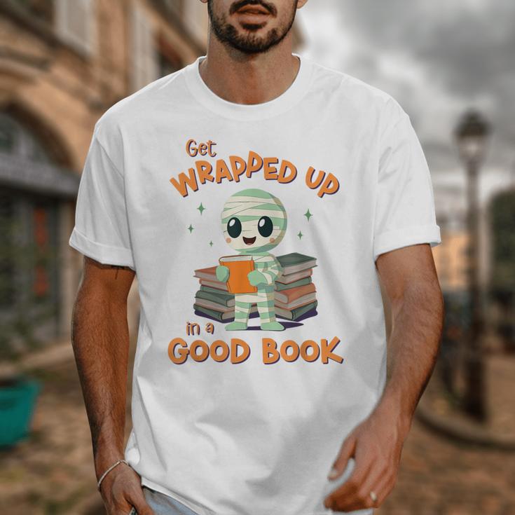 Cute Halloween Teacher Librarian Mummy Reading Books Unisex T-Shirt Cute Halloween Teacher Librarian Mummy Reading Books Unisex T-Shirt