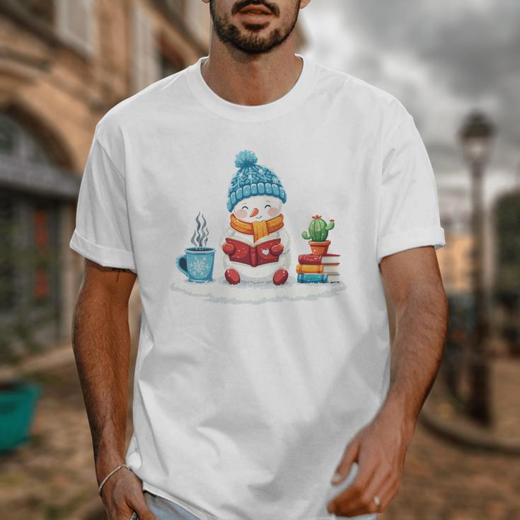 Cute Winter Cozy Snowman Reading Book Lovers Xmas Snowman Unisex T-Shirt