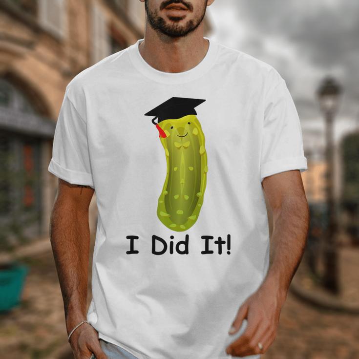 Graduation Cap Wearing Big Dill Pickle I Did It Graduate Fun Unisex T-Shirt