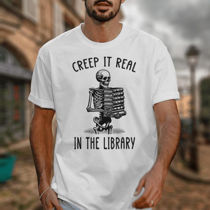 Halloween Skeleton Pun Book Lover Library Joke Unisex T-Shirt