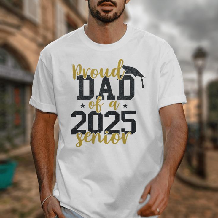 Proud Dad Of a 2025 Senior Graduation Unisex T-Shirt