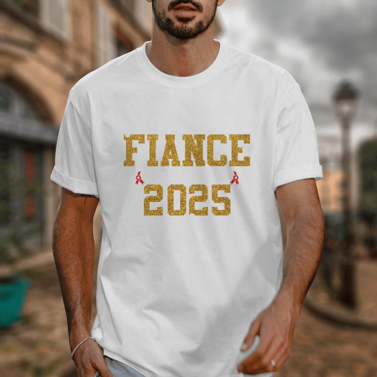 Proud Fiance Of A 2025 Graduate Fiance Graduation 2025 Senio Unisex T-Shirt