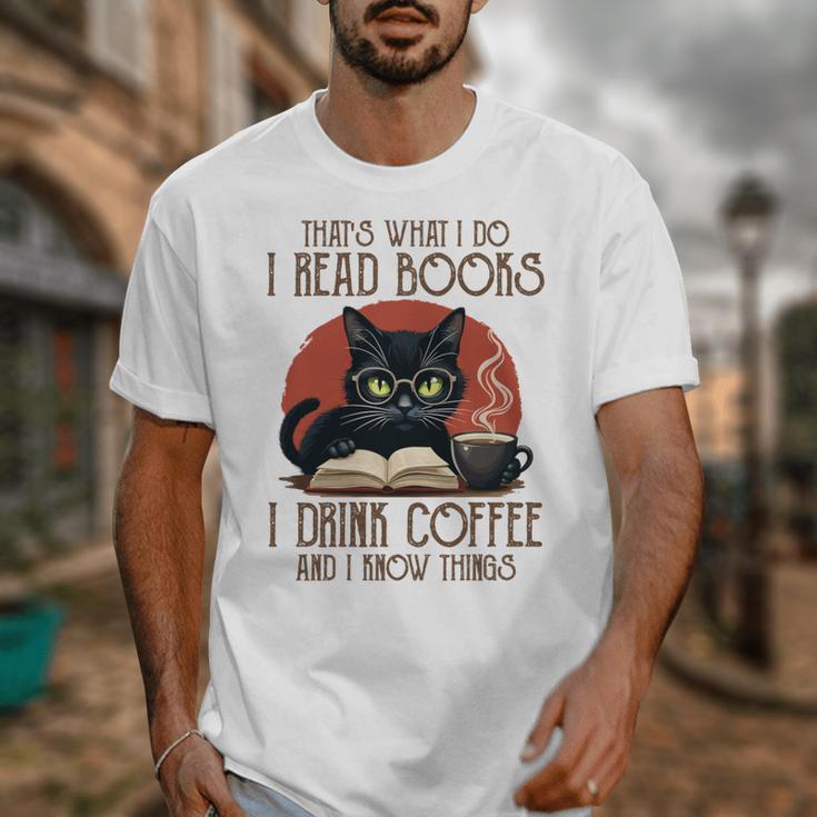 i Read Books And i Know Things Cat Reading Coffee Unisex T-Shirt