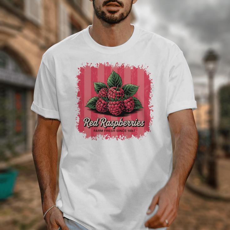 Red Raspberries Farm Fresh Since 1987 Nostalgia Unisex T-Shirt