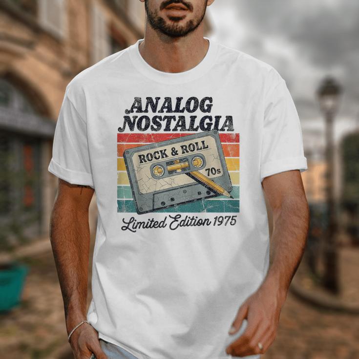 Retro Cassette Case 70s Vintage Music Analog Nostalgia Unisex T-Shirt