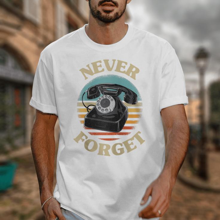 Retro Phone Never Forget Nostalgia Vintage Raglan Baseball Tee Unisex T-Shirt