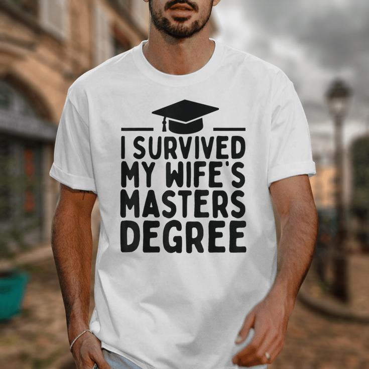 I Survived My Wife's Masters Degree Graduation Class Of 2025 Unisex T-Shirt