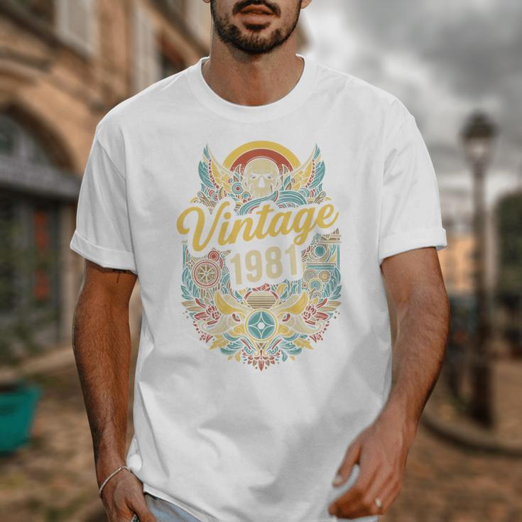 Vintage 1981 Retro Badge Nostalgia Eighties Compass Skull Premium Tri-Blend Unisex T-Shirt Vintage 1981 Retro Badge Nostalgia Eighties Compass Skull Premium Tri-Blend Unisex T-Shirt