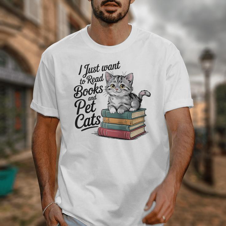 Vintage I Just Want To Read Books And Pet Cats Cat Raglan Baseball Tee Unisex T-Shirt