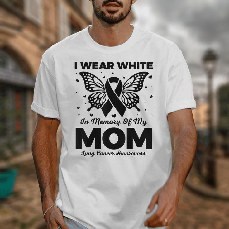 I Wear In Memory Of My Mom Butterfly Lung Cancer Unisex T-Shirt