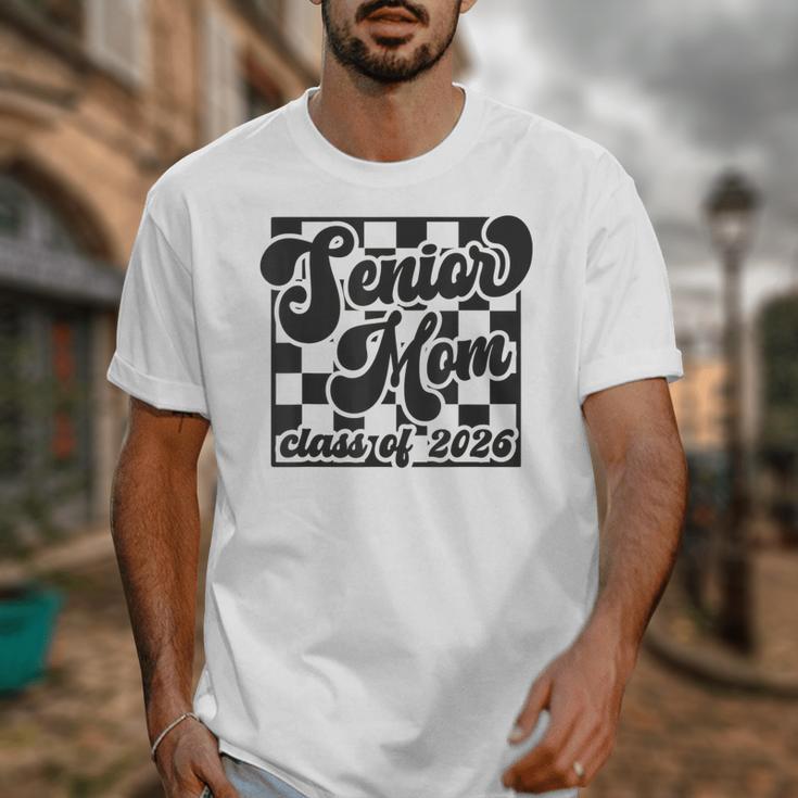 Women Senior Mom Class Of 2026 Retro Graduation Senior Mama Unisex T-Shirt