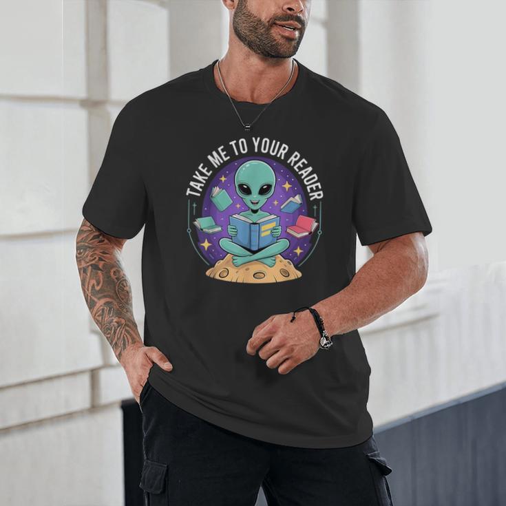 Alien Reader Reading Teacher Librarian Book Lover Unisex T-Shirt