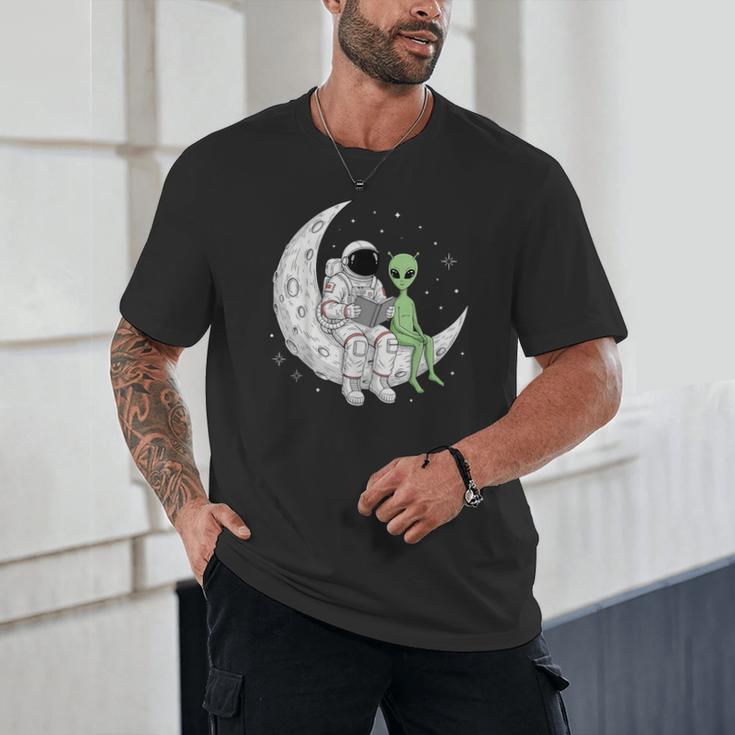 Astronaut Reading Book To Alien Moon Space Book Lover Men Unisex T-Shirt Astronaut Reading Book To Alien Moon Space Book Lover Men Unisex T-Shirt