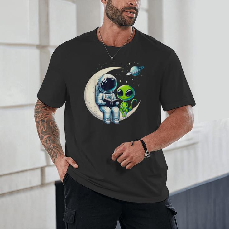 Astronaut Reading Book To Alien Shirt Moon Space Lover Kids Unisex T-Shirt