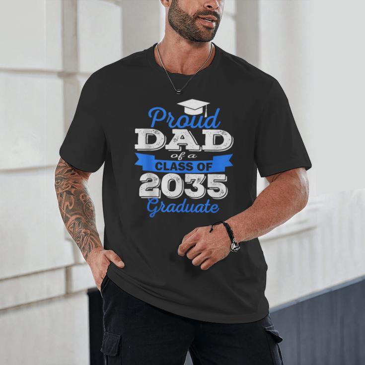 Class Of 2035 Graduation Parents Of Kindergarten Kid Dad Mom Unisex T-Shirt