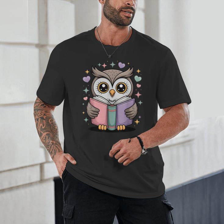 Cute Reading Owl Book Lover Teacher Librarian Bookworm Unisex T-Shirt