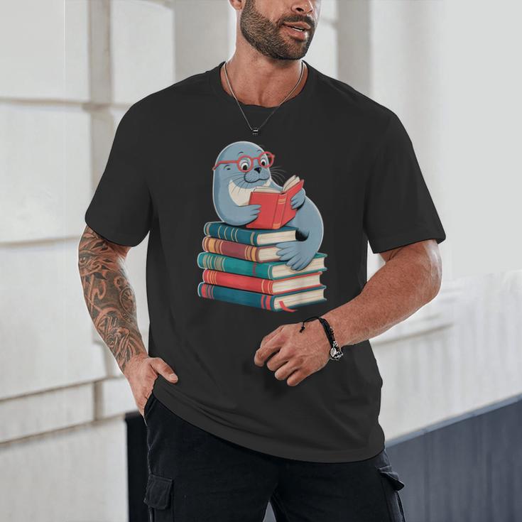 Cute Reading Seal On Books Book Lover Unisex T-Shirt